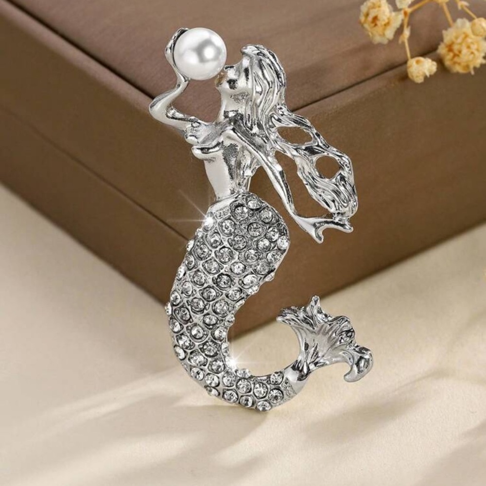 Elegant Silver Mermaid Brooch, The Little Mermaid Brooch, Beach Jewelry